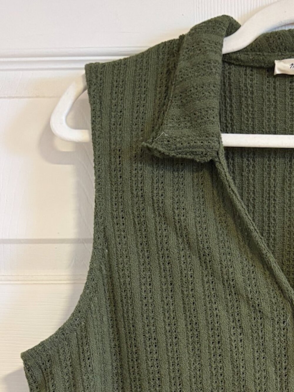 Madewell Crochet-Knit V-Neck Sweater Vest - Picture 3 of 6